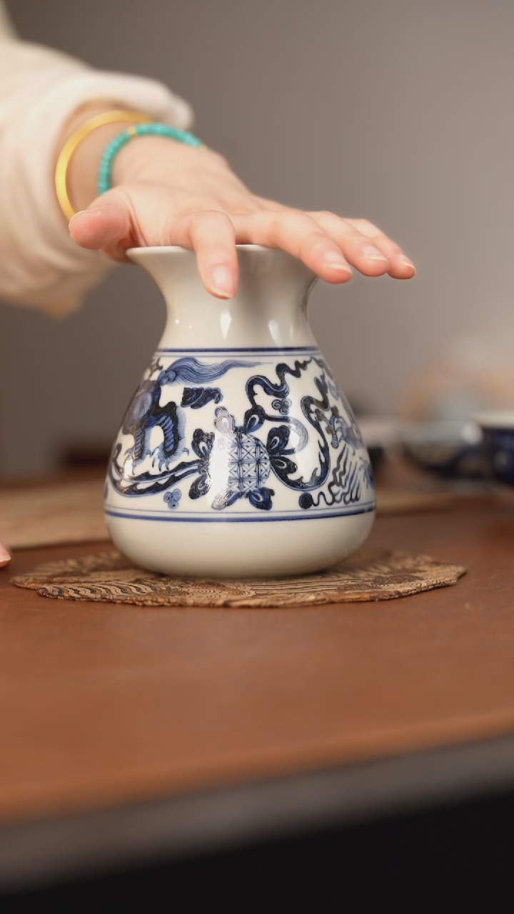 杯搏泥幻化元青花狮子