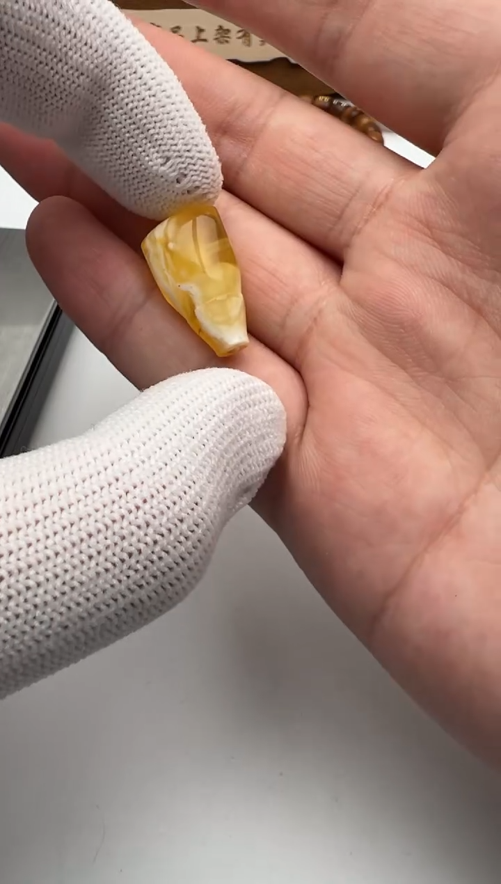 【闪购商品】蜜蜡裸石未镶嵌蜜蜡三通