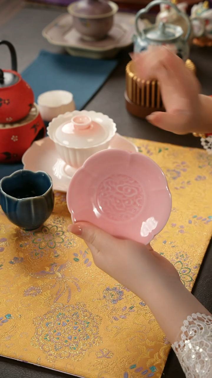 陶瓷茶具祥云杯垫粉
