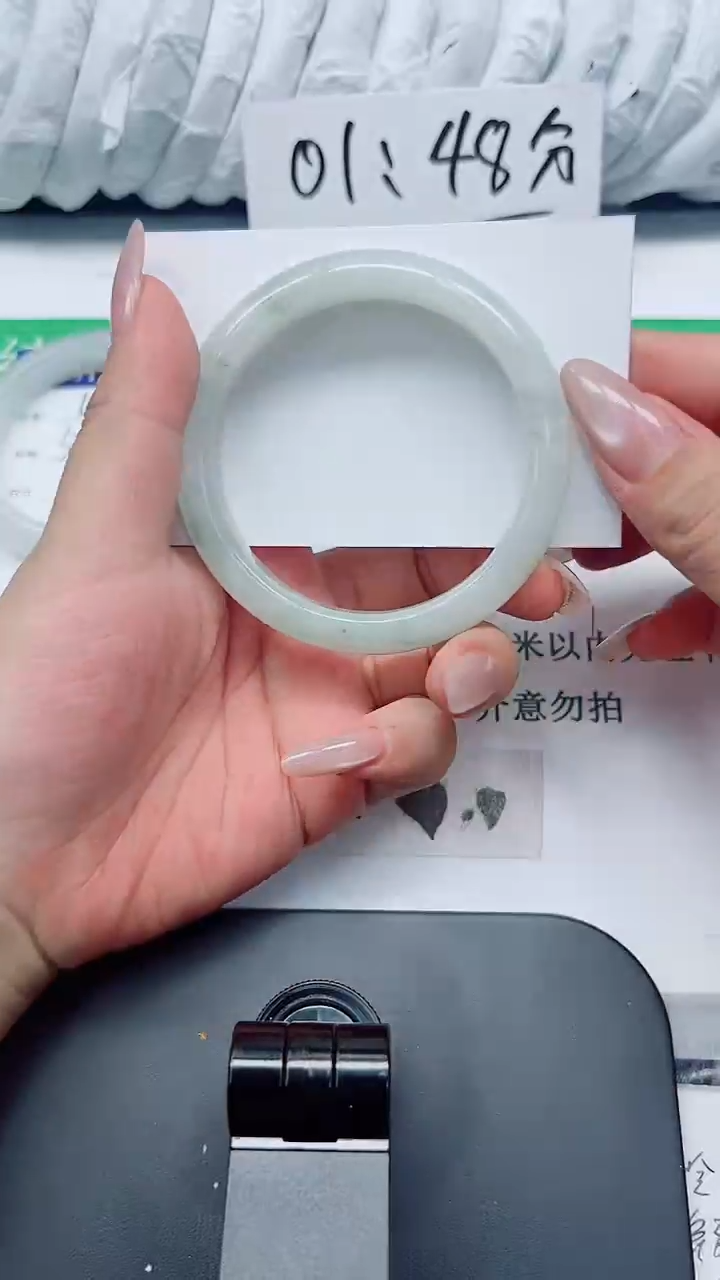 石英质玉手镯未镶嵌127-58.1