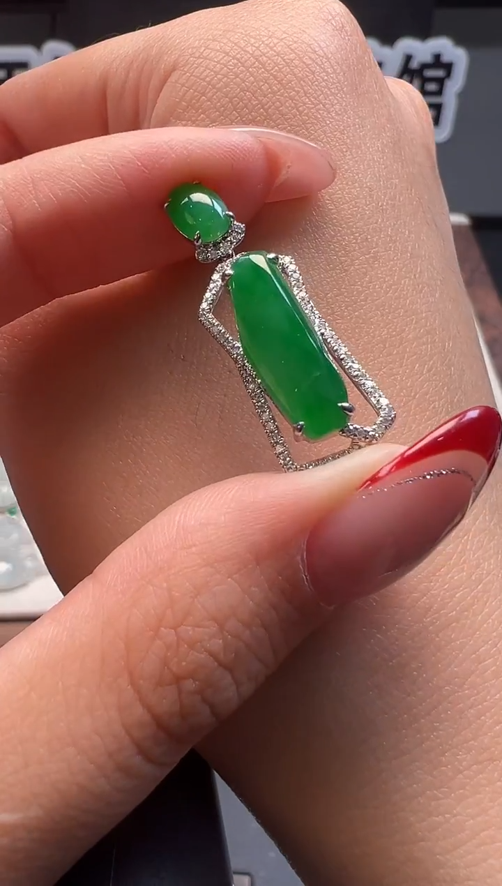 吊坠(不含链)18K金镶嵌翡翠缅甸珠宝严选