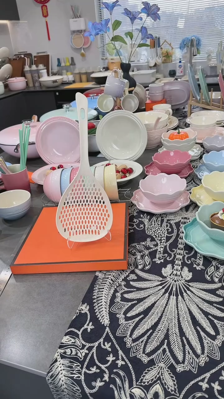 【闪购商品】瓷沥水勺34.5*13.5*4cm-霜白