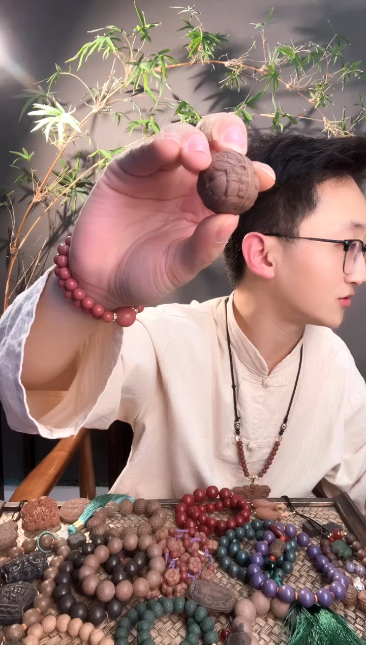 泥塑紫气东来拉姆单株