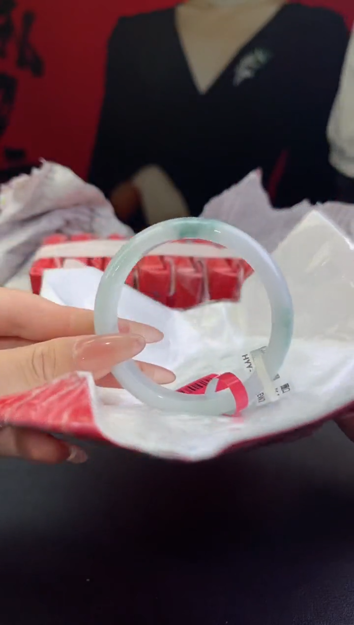 【闪购商品】翡翠手镯未镶嵌6翡翠手镯