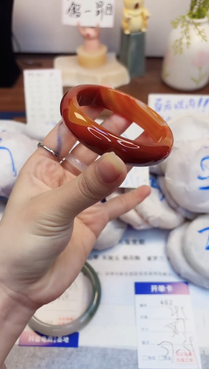 【闪购商品】石英质玉手镯未镶嵌462-玛瑙-圈口58