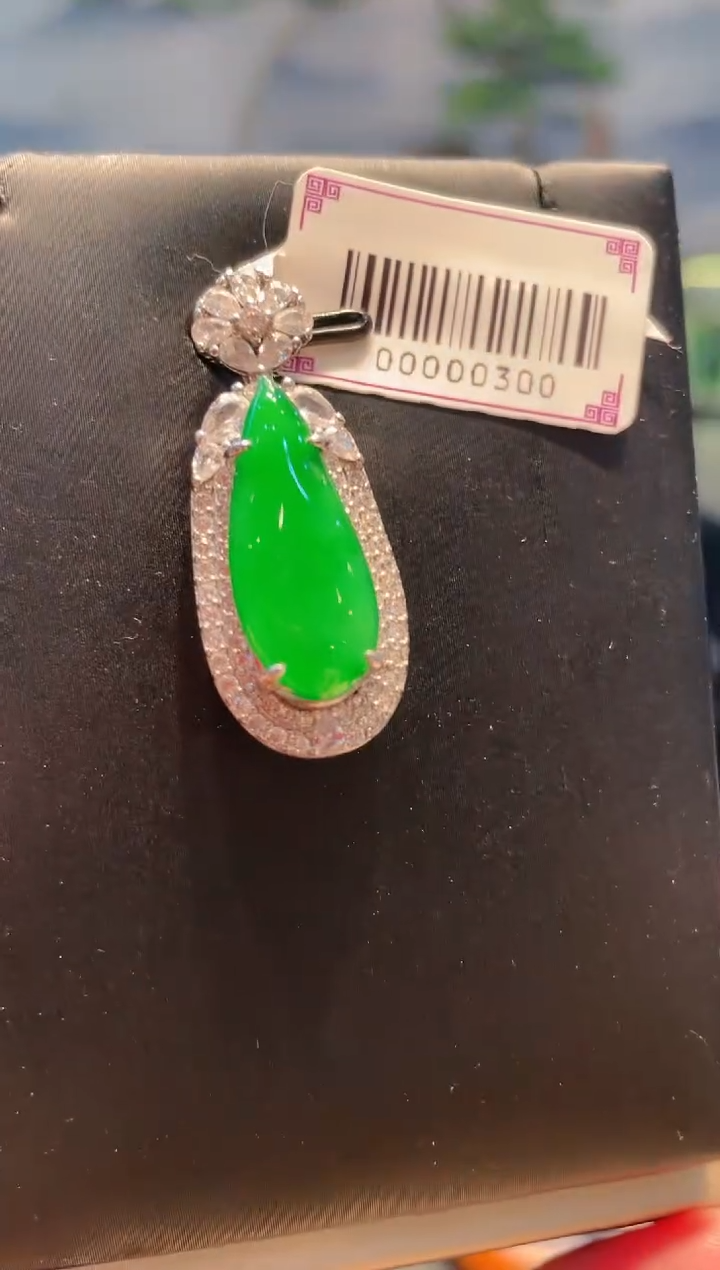 【闪购商品】翡翠吊坠(不含链)未镶嵌A8天然A货翡翠