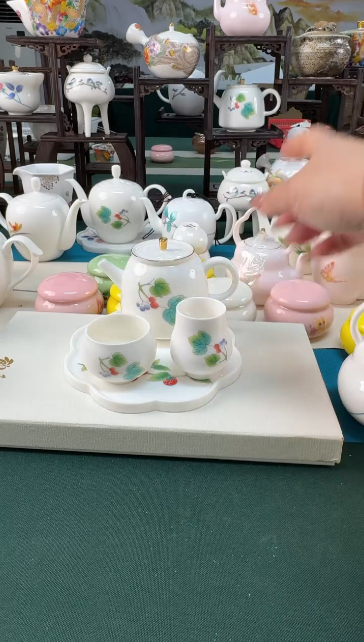 【闪购商品】瓷器 ······.......