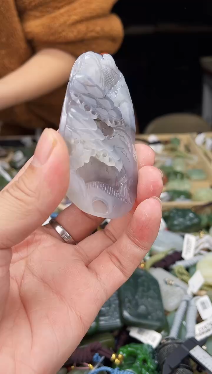 颈饰未镶嵌和田玉1