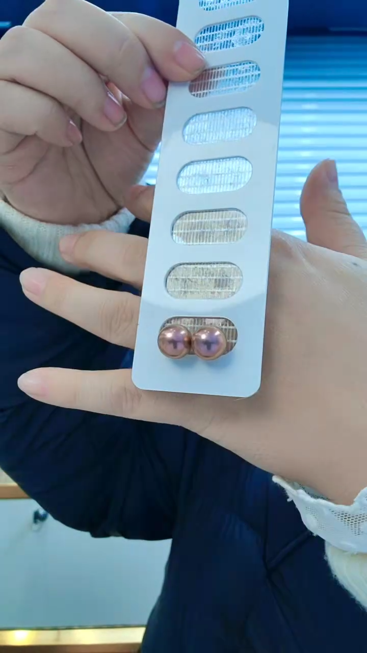 18K金镶嵌耳饰淡水珍珠施*然牛油果耳环（定制）