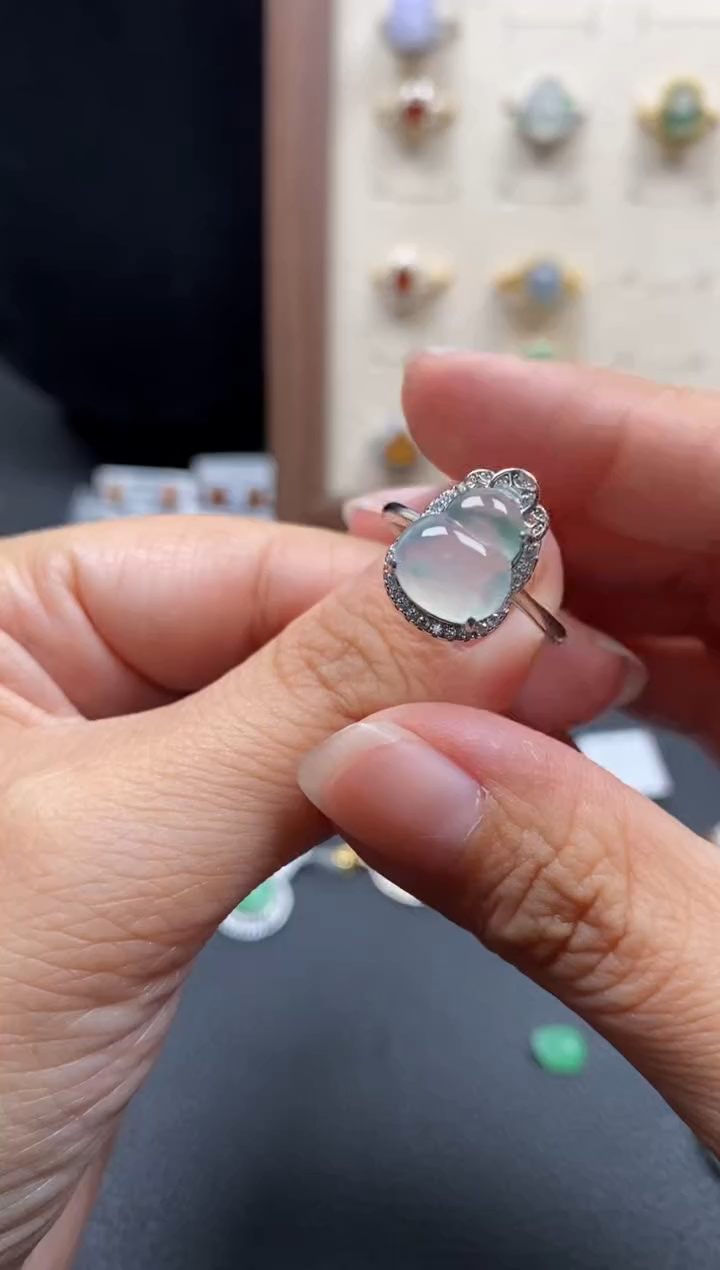 银S925镶嵌戒指翡翠是***吖1111