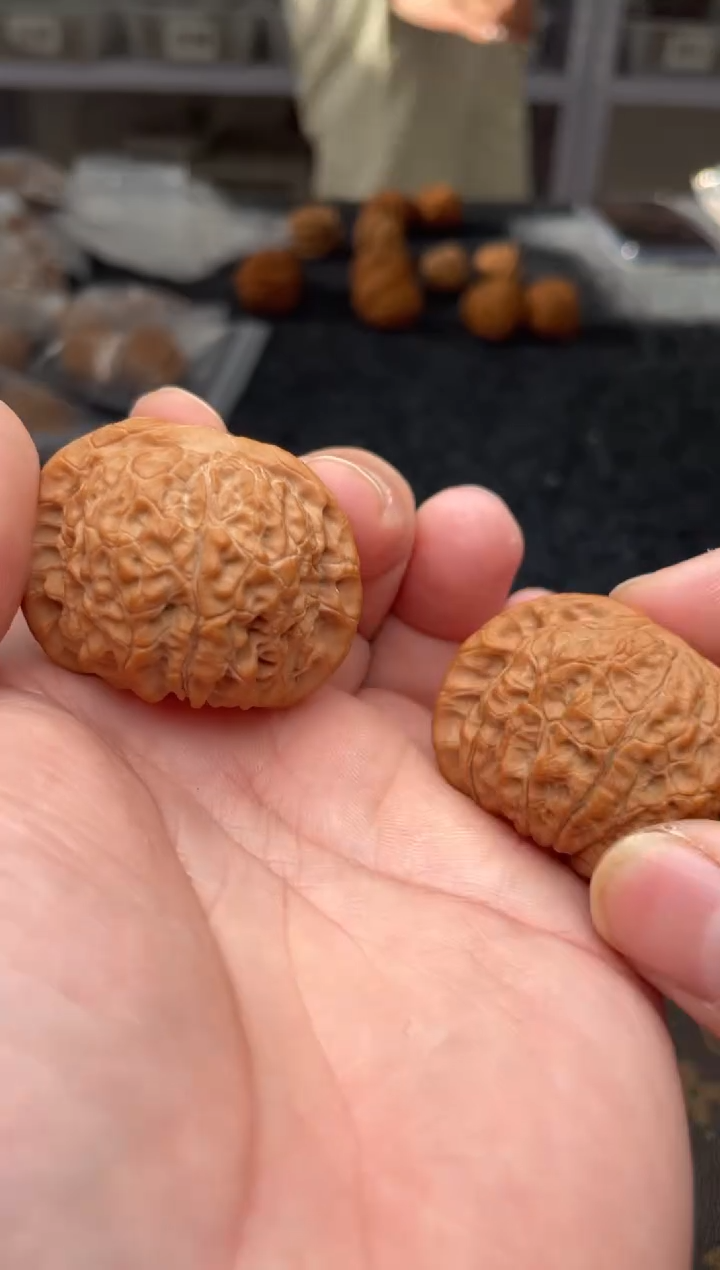 把件文玩核桃B 63号 41尺血麒麟