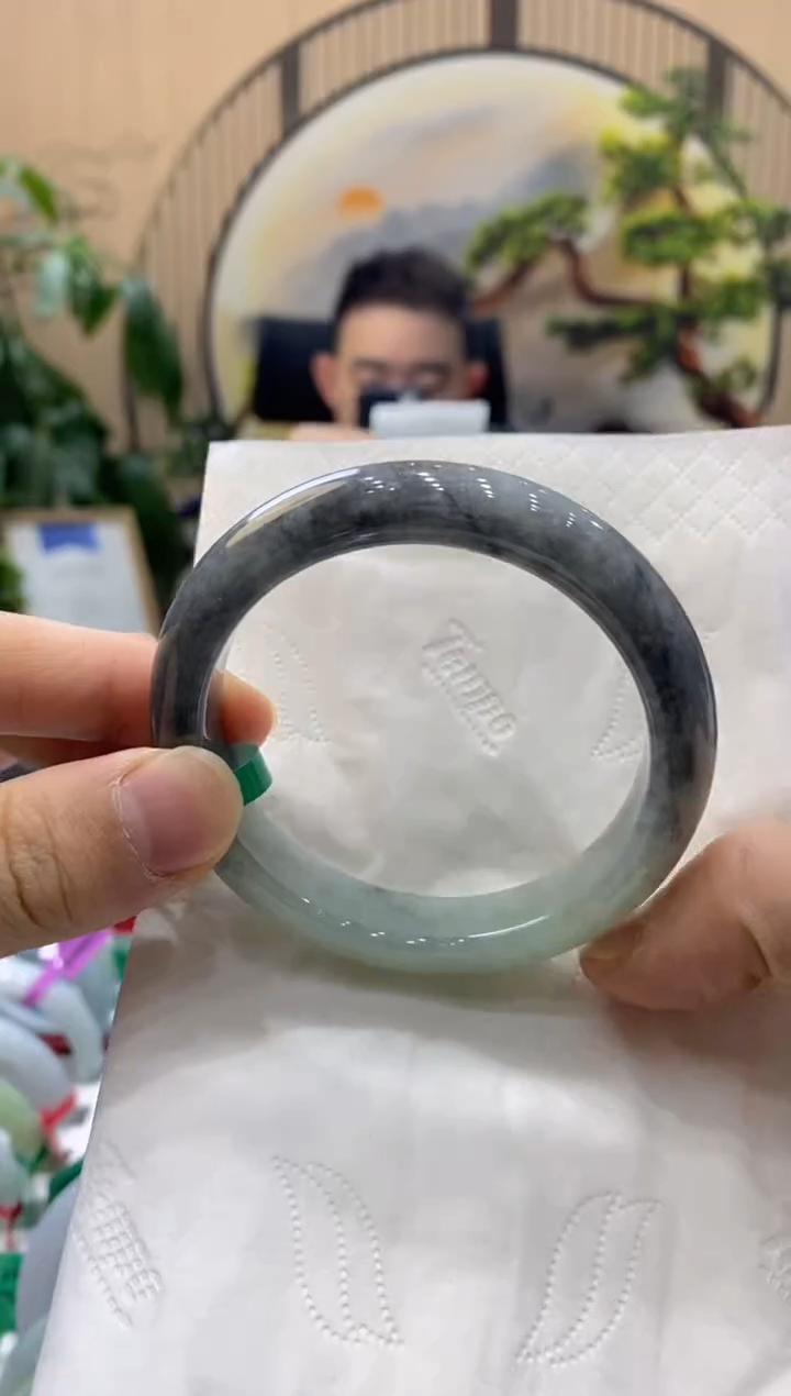 【闪购商品】翡翠手镯未镶嵌000009071