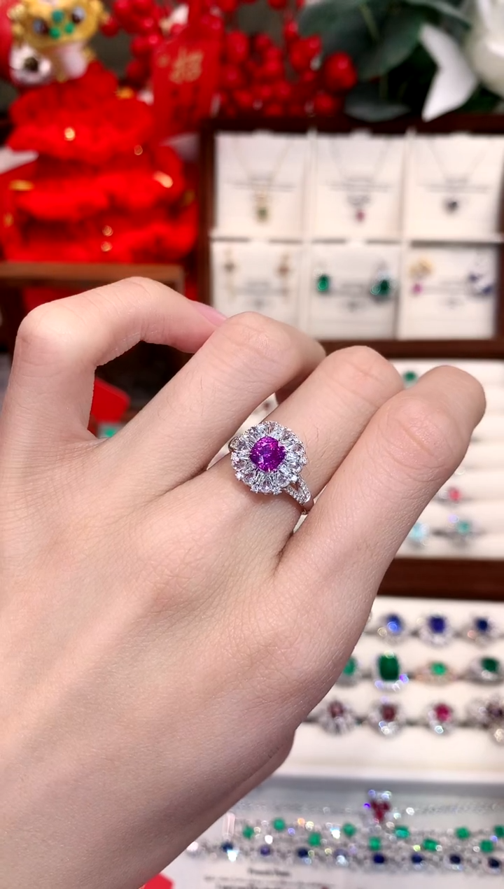 【闪购商品】彩色蓝宝石戒指18K金镶嵌1.53ct/天然宝石/七天无理由