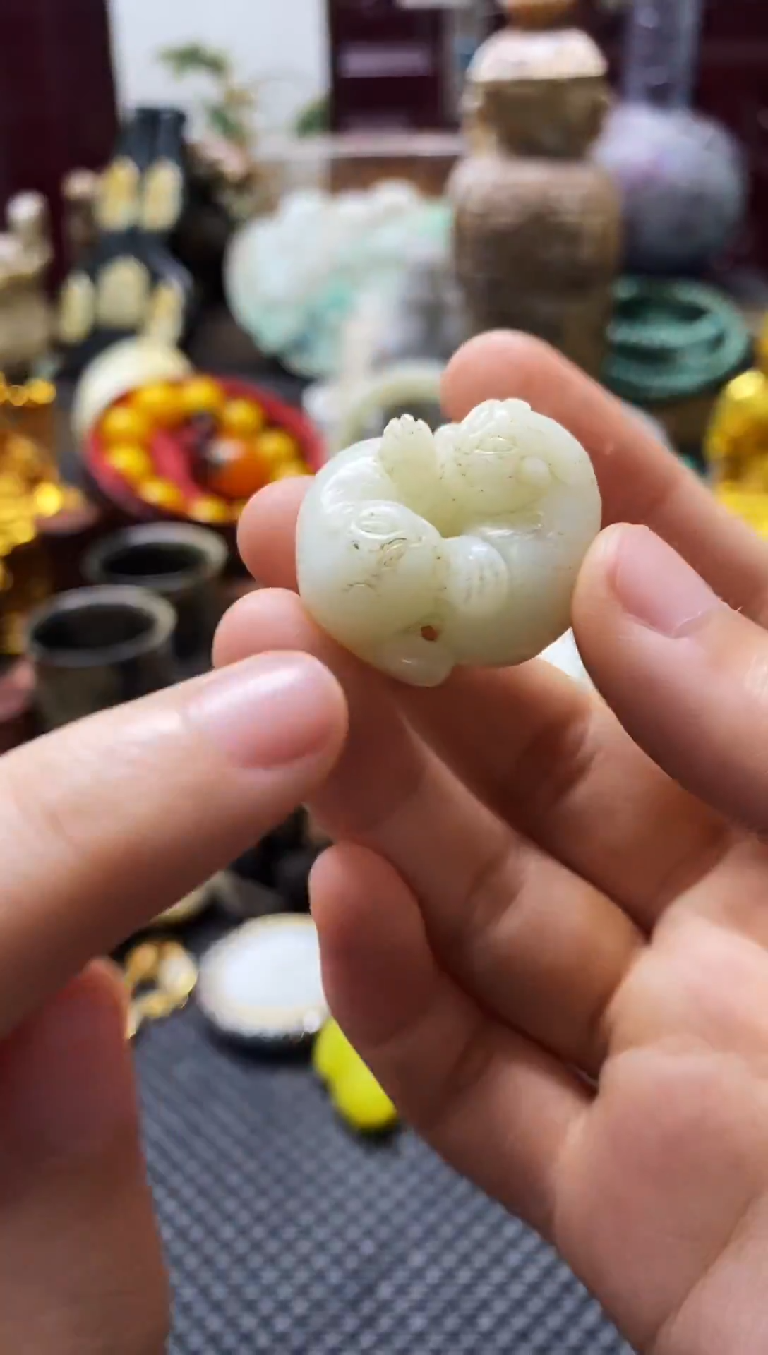 未镶嵌和田玉挂件双獾