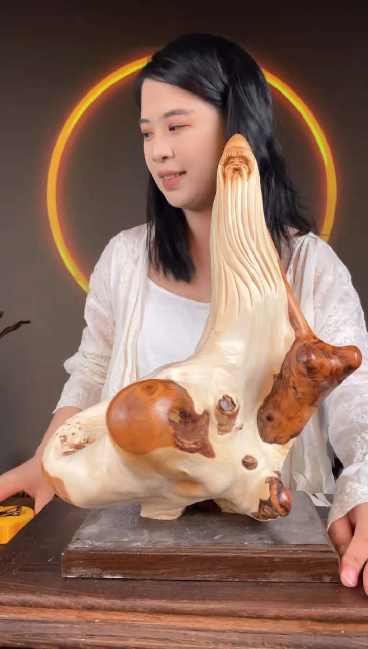 【闪购商品】柏木（崖柏）手工摆件,先抢先得!349