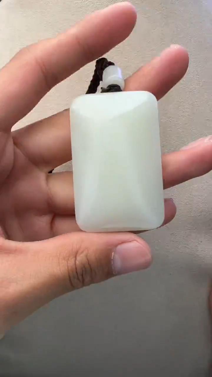 【闪购商品】和田玉颈饰未镶嵌D