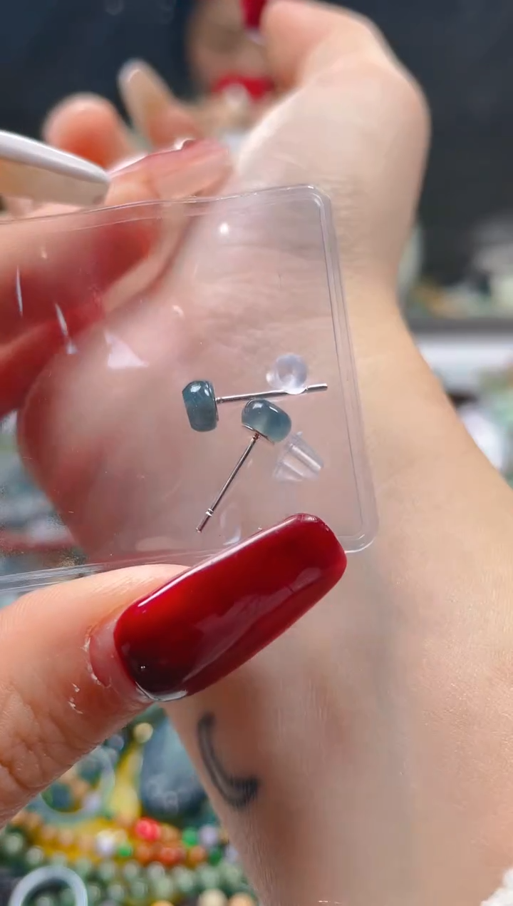 【闪购商品】翡翠颈饰未镶嵌/Q/翡翠A货一图一物