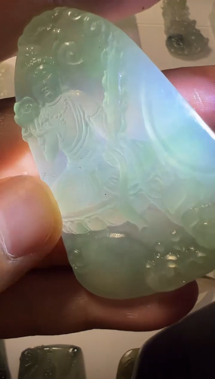 【闪购商品】定制翡翠未镶嵌翡翠挂件