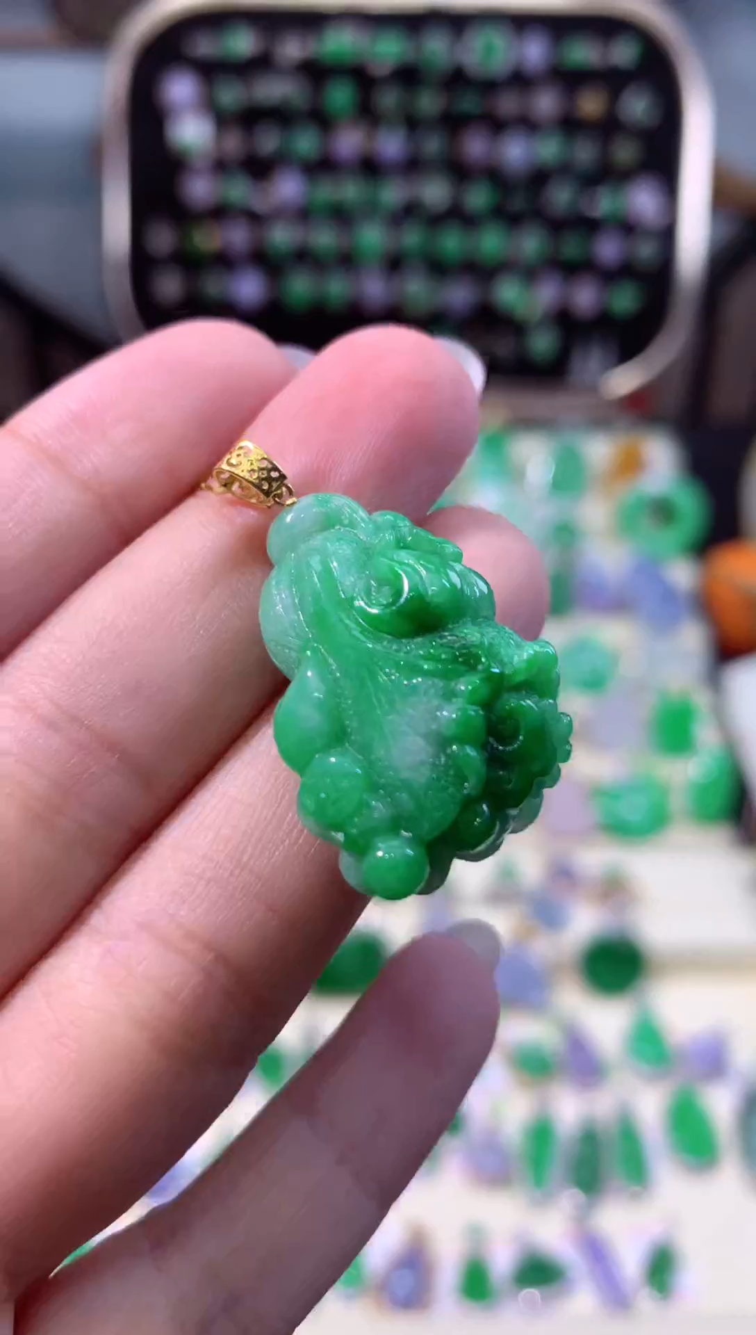 【闪购商品】翡翠颈饰18K金镶嵌缅甸天然A货翡翠