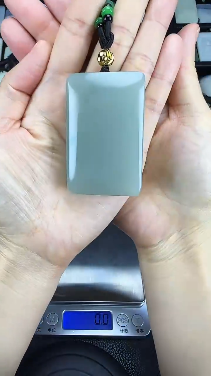 颈饰未镶嵌和田玉无事牌