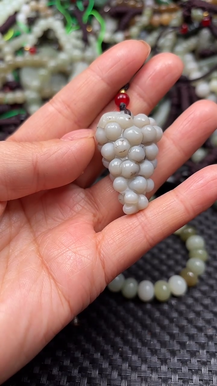 【闪购商品】和田玉颈饰未镶嵌..