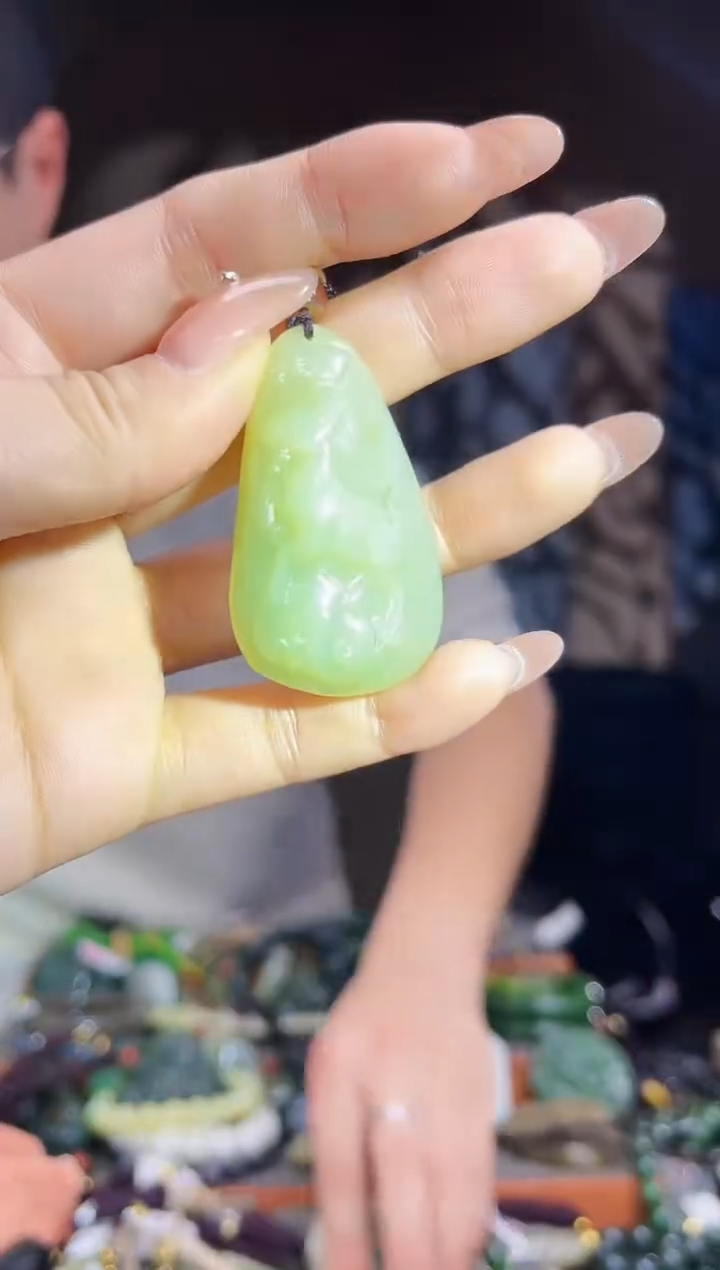 【闪购商品】和田玉颈饰未镶嵌拍一发一