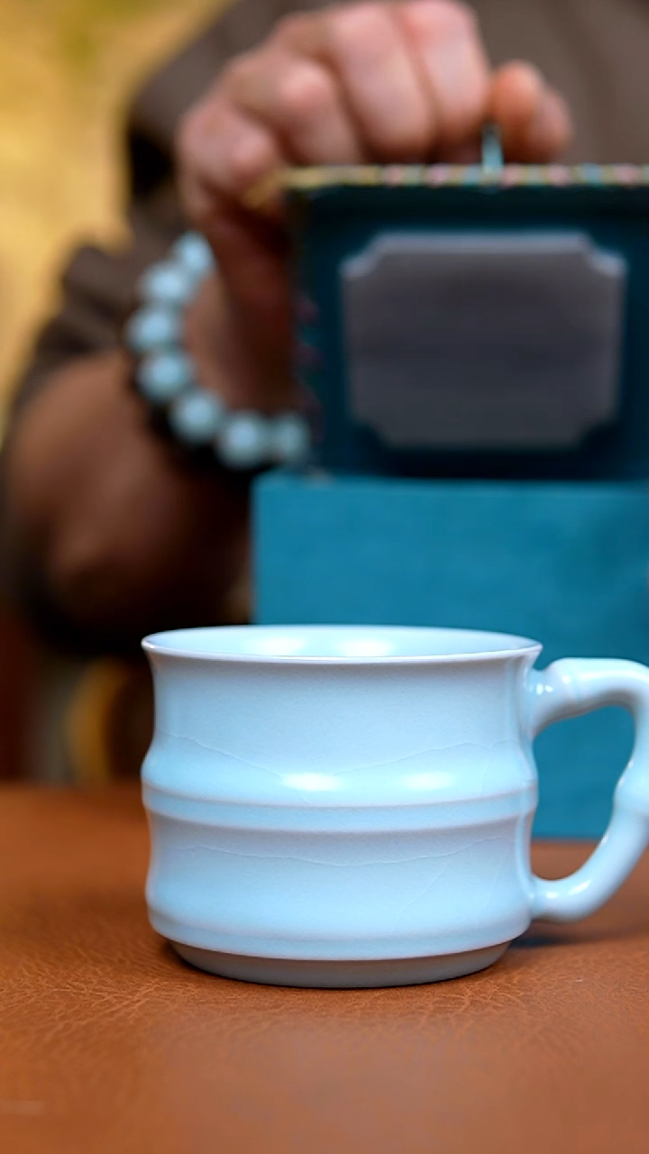 杯仿古月白精工竹节手把杯一级礼盒