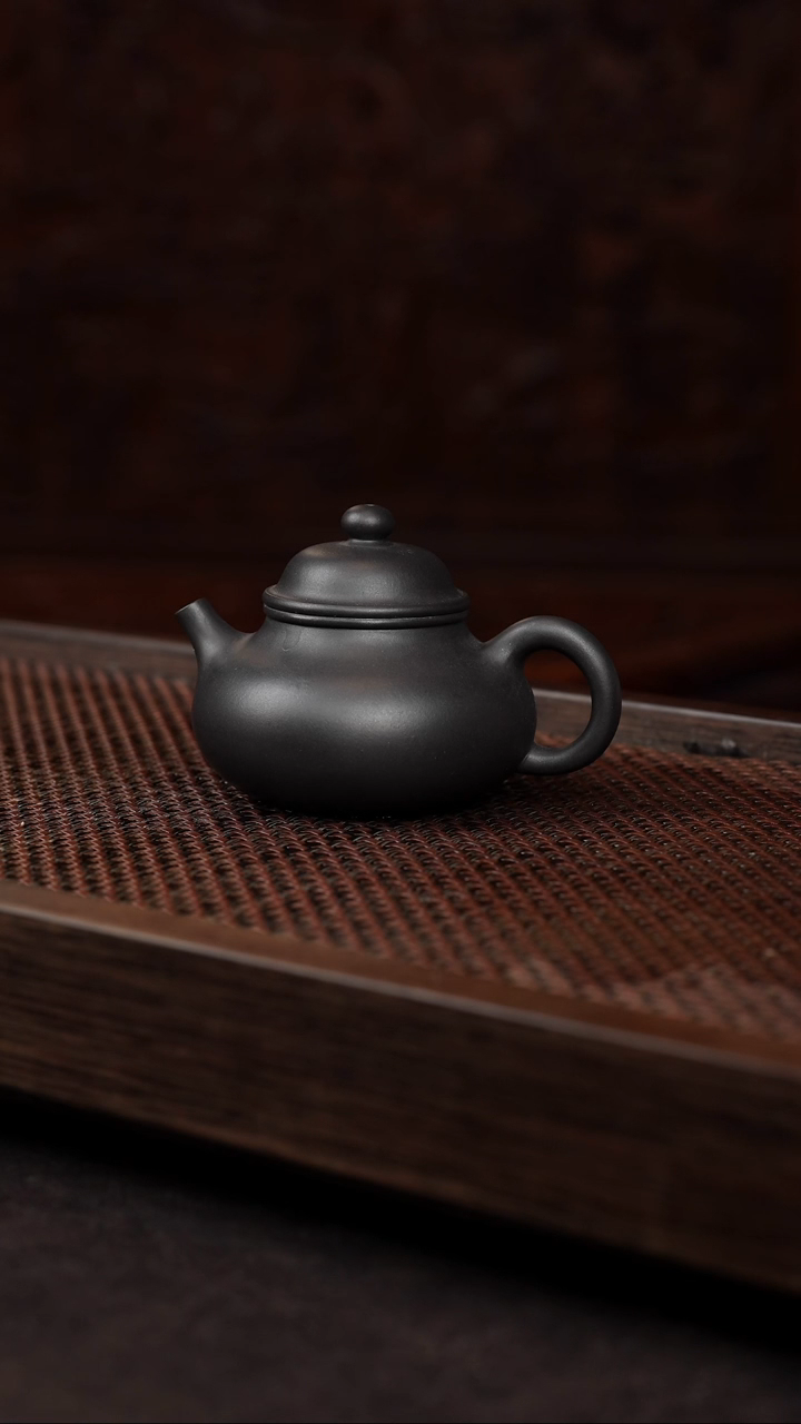 【闪购商品】紫砂茶壶黑料容天