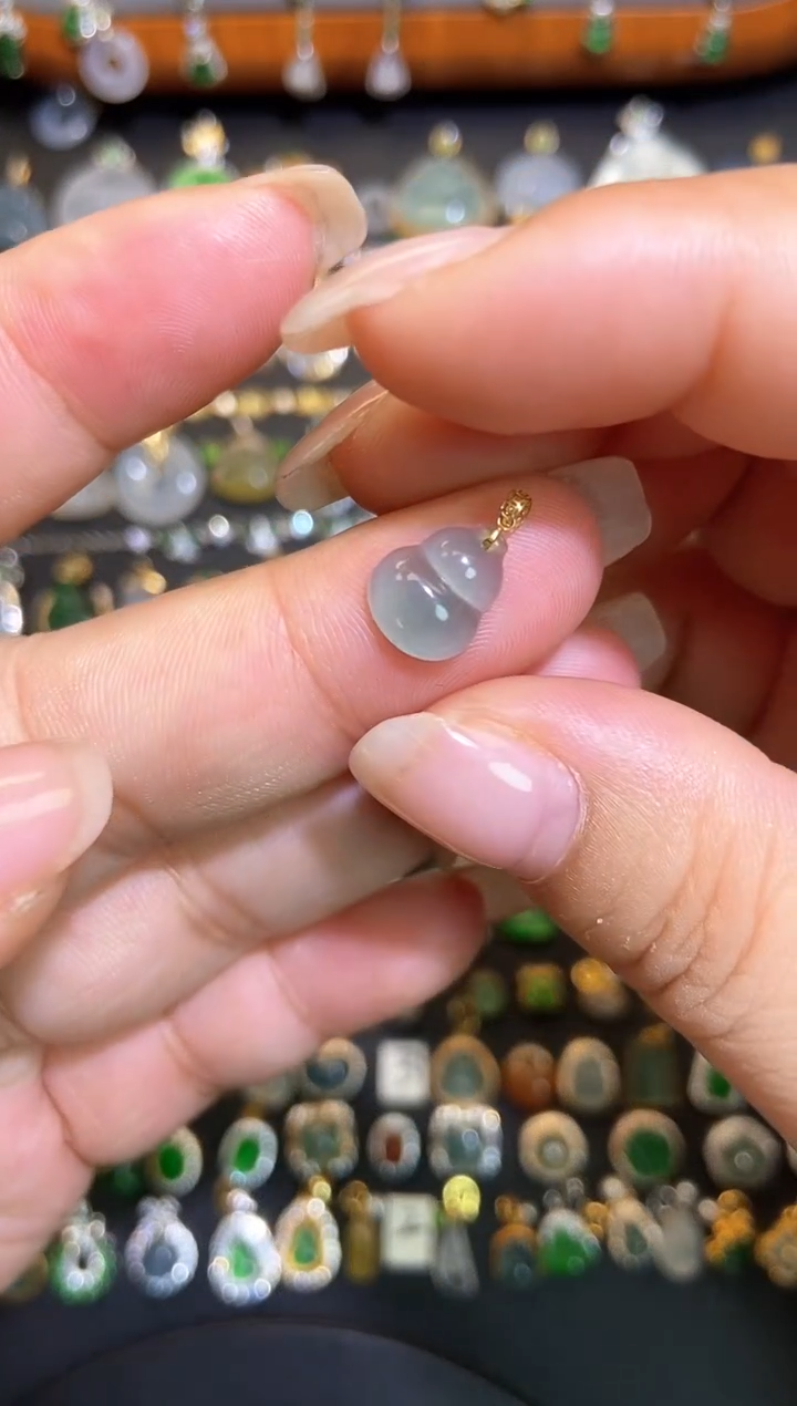 翡翠18K金镶嵌吊坠(不含链)1