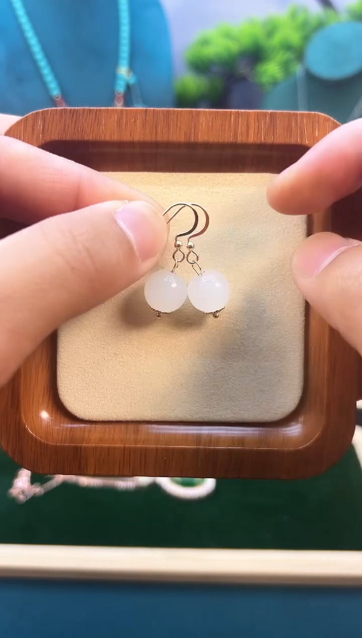 和田玉14K金镶嵌耳饰E118        