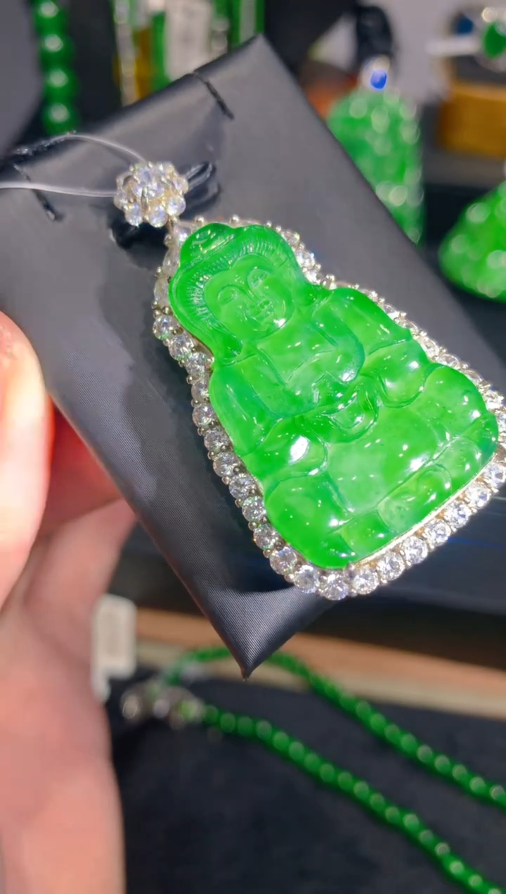 【闪购商品】翡翠颈饰银S925镶嵌77一季