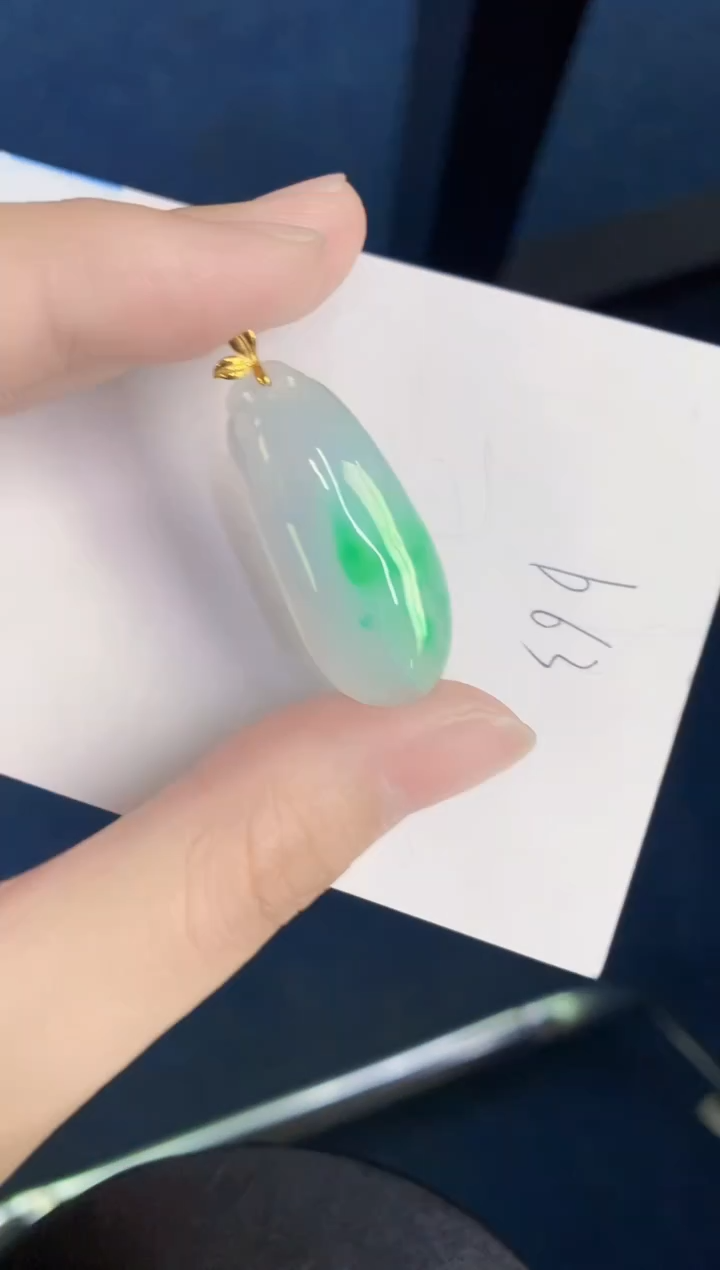 翡翠18K金镶嵌颈饰天然翡翠缅甸A货