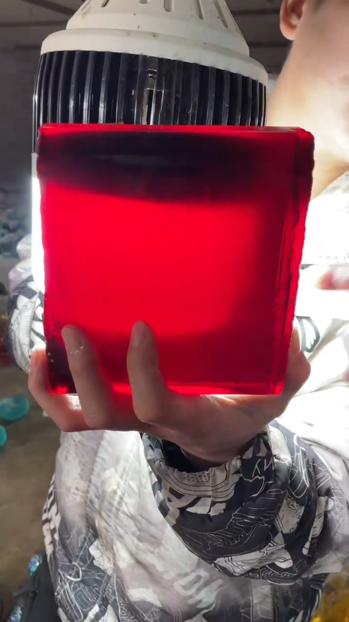 新疆五彩石原石摆件