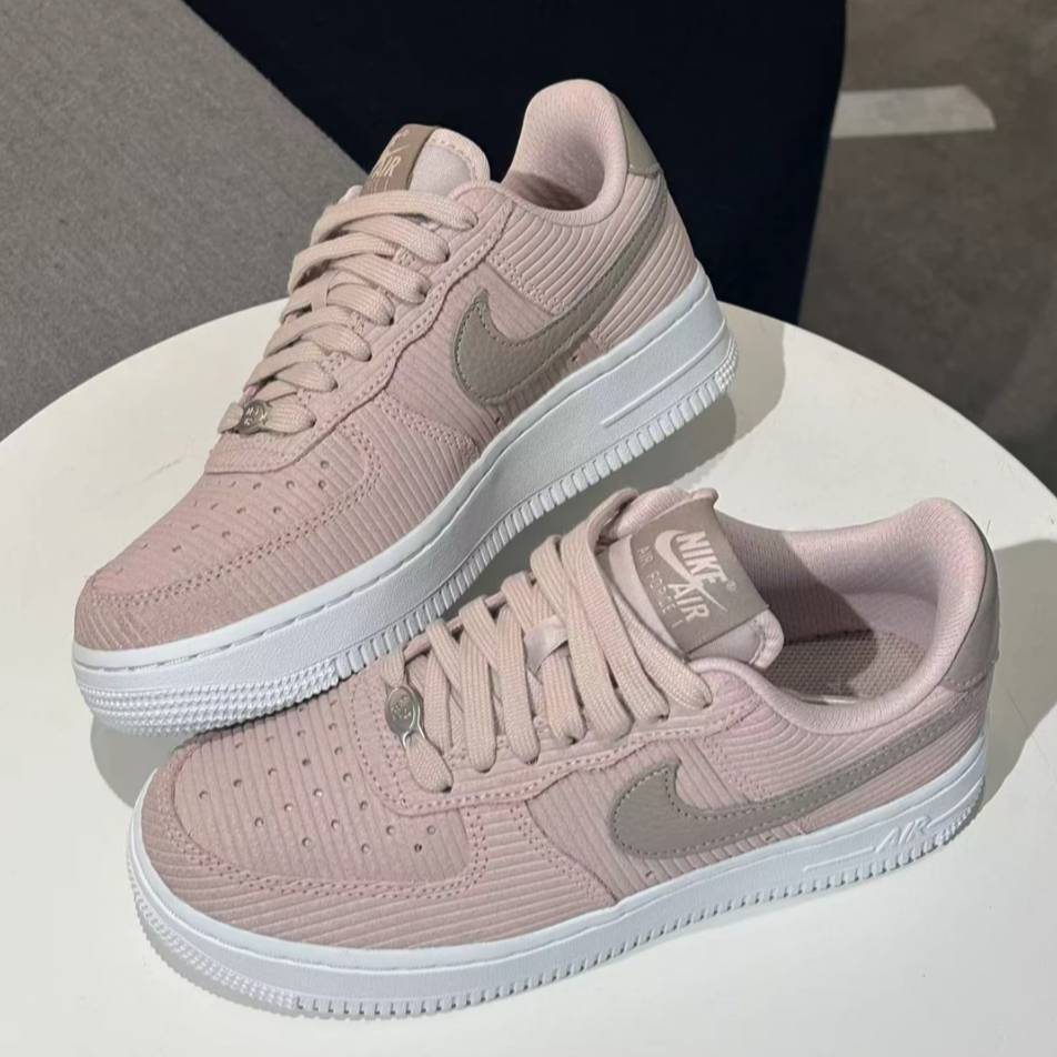 【滔搏联动】NIKE/耐克柔雾粉AIR FORCE 1双旦礼空军IM6533-602