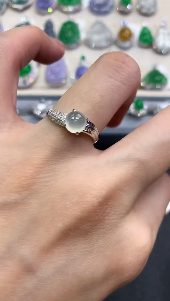 【闪购商品】翡翠戒指18K金镶嵌a19