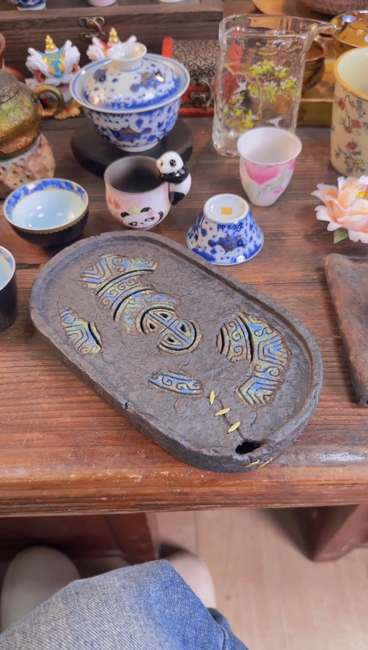 【闪购商品】其他景德镇手工雕刻符文锯盯蓄水椭圆壶承 