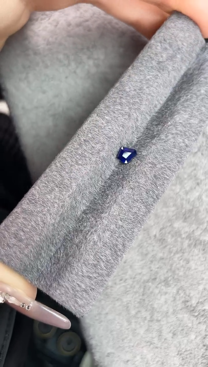 【闪购商品】蓝宝石裸石未镶嵌0.62克拉