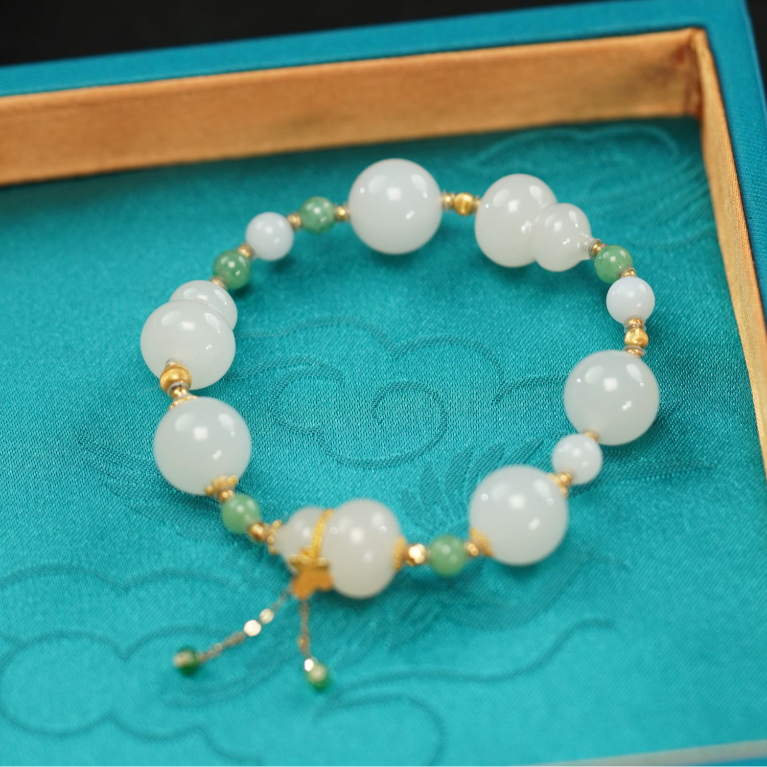 【之七珠宝】和田玉羊脂白葫芦圆珠+18k金百搭手串