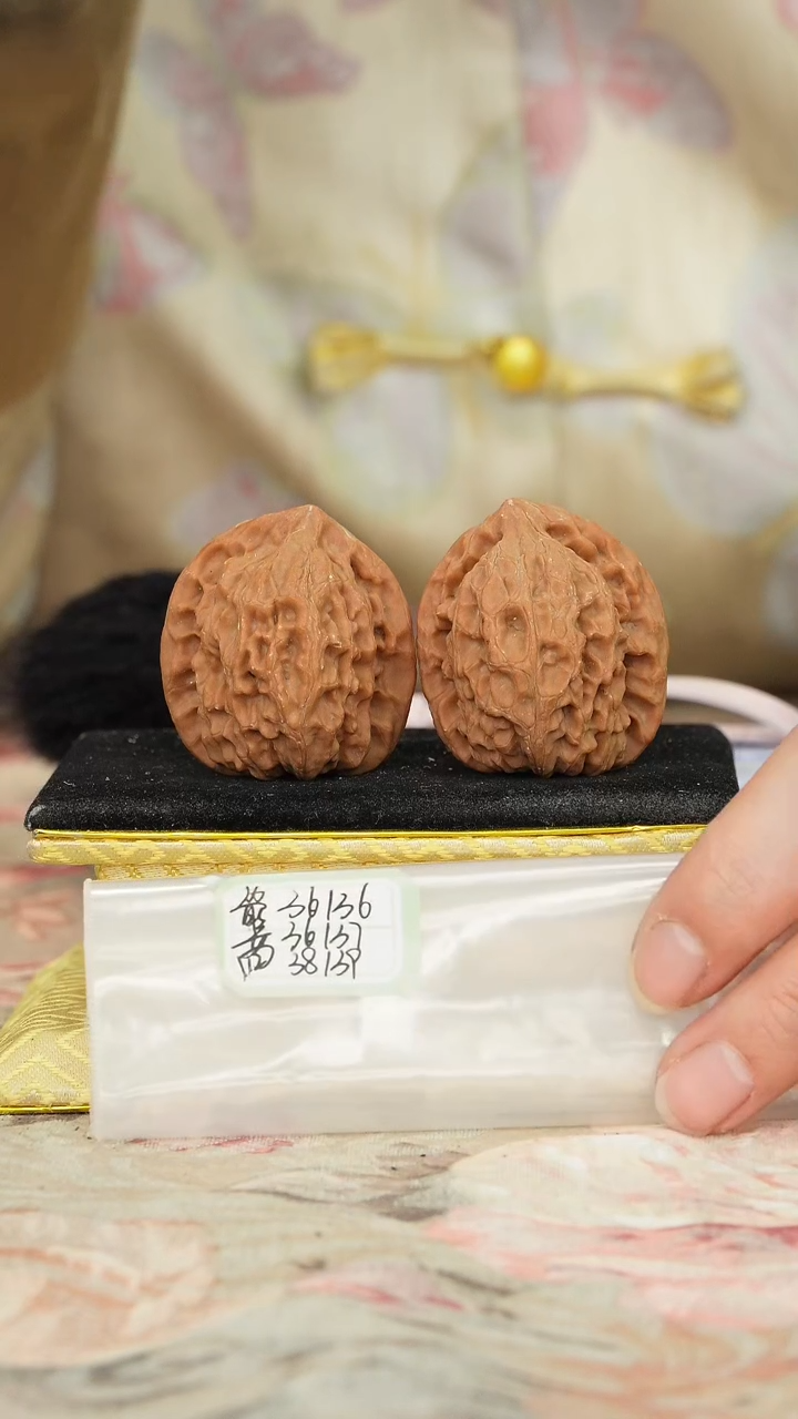 【闪购商品】文玩核桃把件非嫁接北京