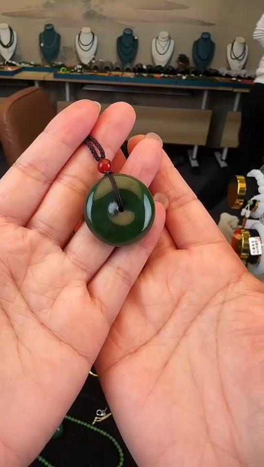 颈饰未镶嵌和田玉平安扣3.0