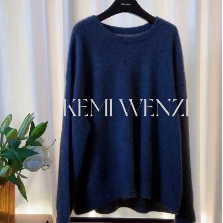 灰色拉绒套头针织