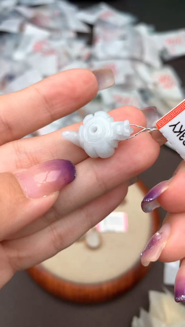 未镶嵌挂件翡翠一