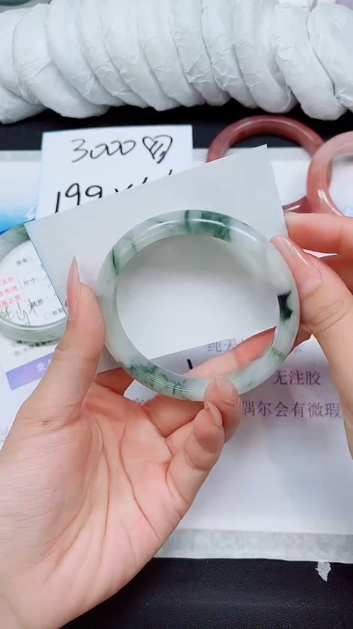 【闪购商品】石英质玉手镯未镶嵌A17-64*65