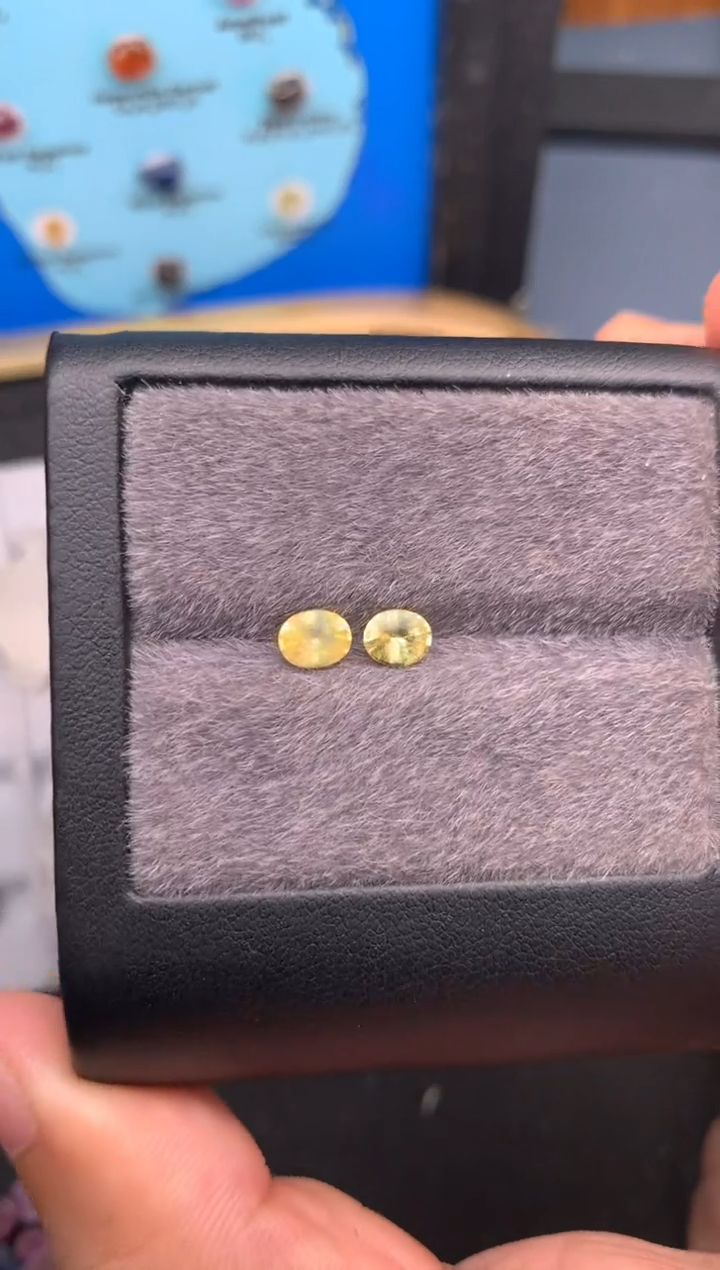 未镶嵌未镶嵌定制蓝宝石Z*1.1克拉黄蓝宝