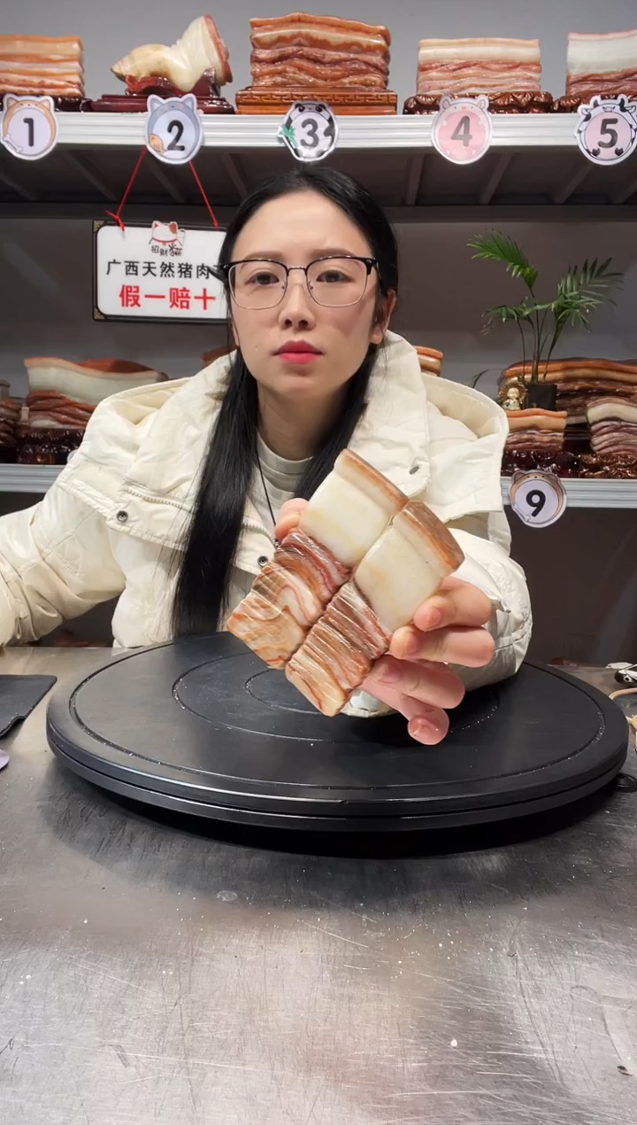 【闪购商品】天然石材柳州猪肉石