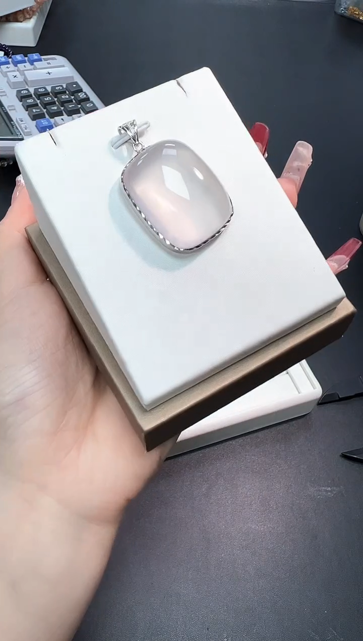 【闪购商品】水晶吊坠(不含链)银S925镶嵌94N多样性发其一/1个