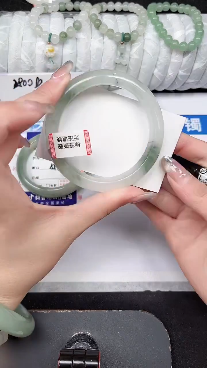 未镶嵌手镯石英质玉305-58/59