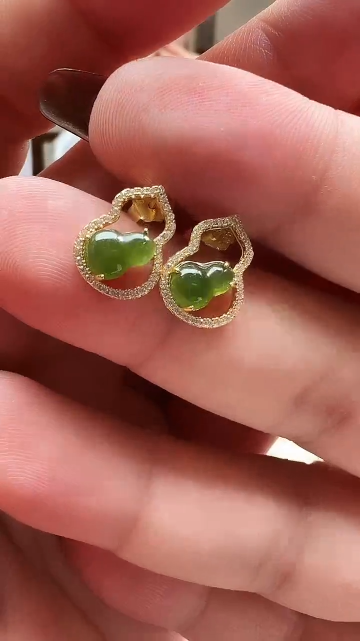 银S925镶嵌和田玉耳饰碧玉葫芦耳钉