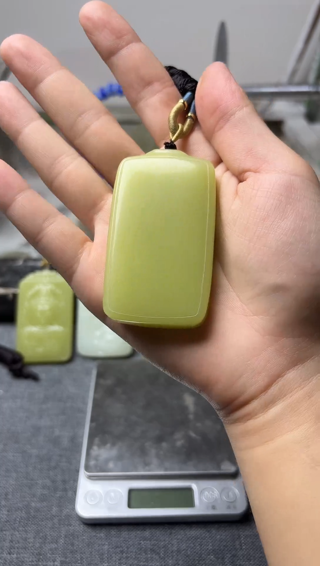 40 70无事牌天然玉石未镶嵌颈饰