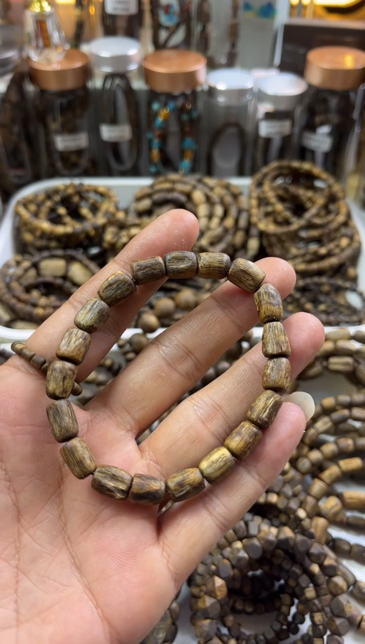 【闪购商品】沉香手串金沙叶随形单圈   多样性发其一